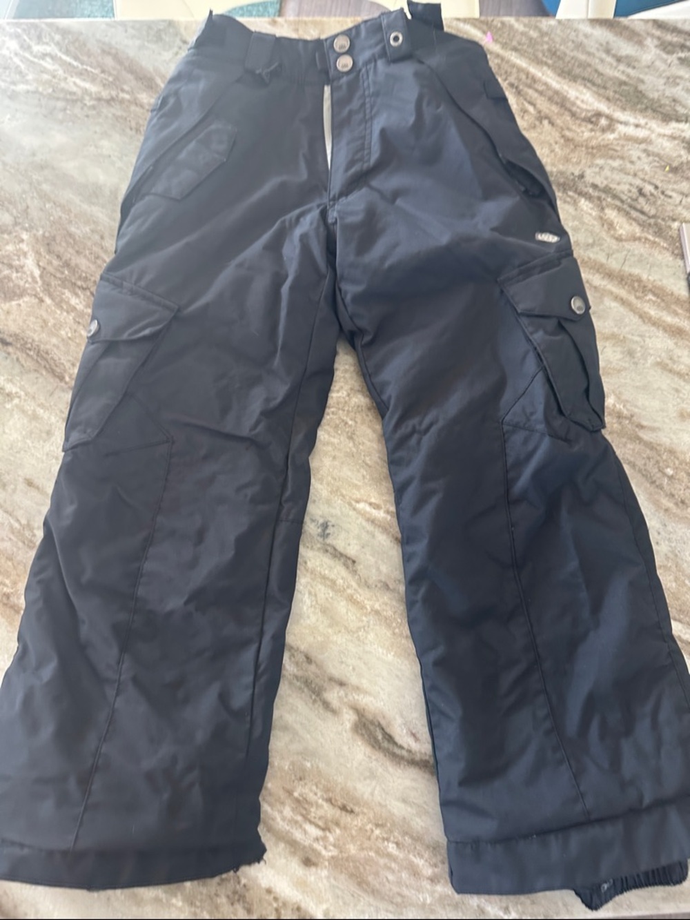 686 Black Ski/Snow Cargo Pants with Branded Hardware